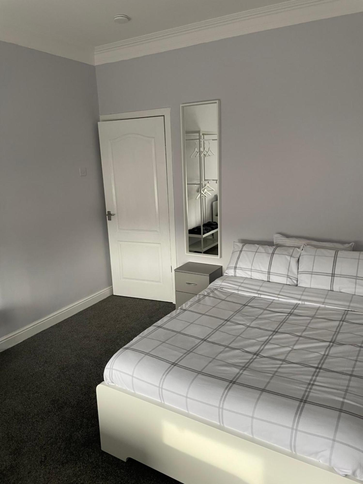 Bellshill , Belvidere Central Upper Apartment Eksteriør billede